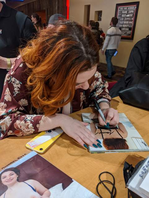 Annabelle Red signing photos