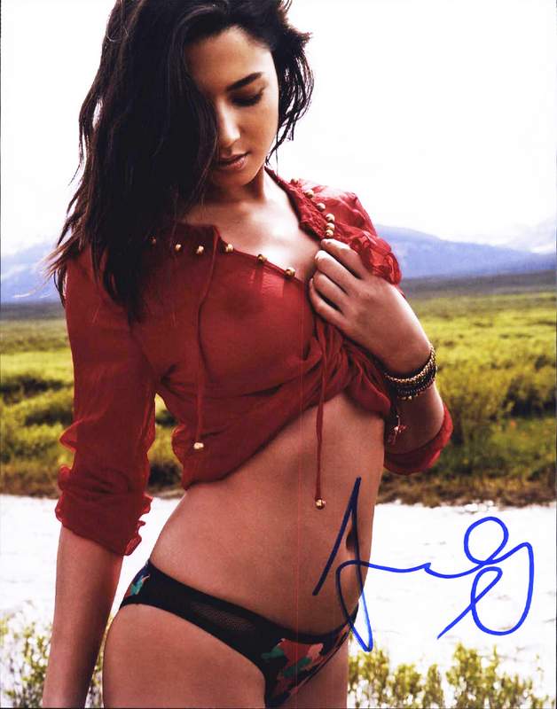 Jessica Gomes signed 8x10 poster