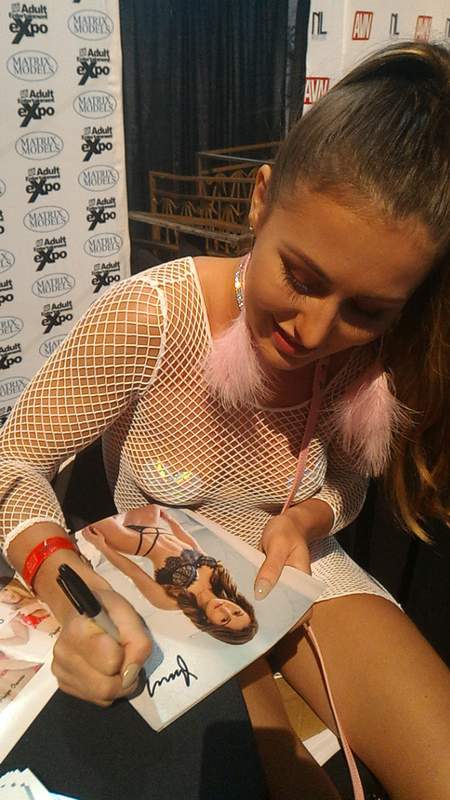 Paige Owens signing photos
