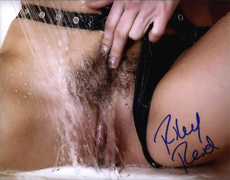 Riley Reid signed 8x10 poster