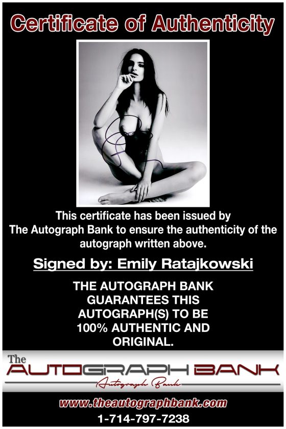 Emily Ratajkowski signing photos
