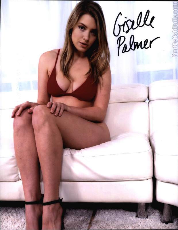 Giselle Palmer signed 8x10 poster