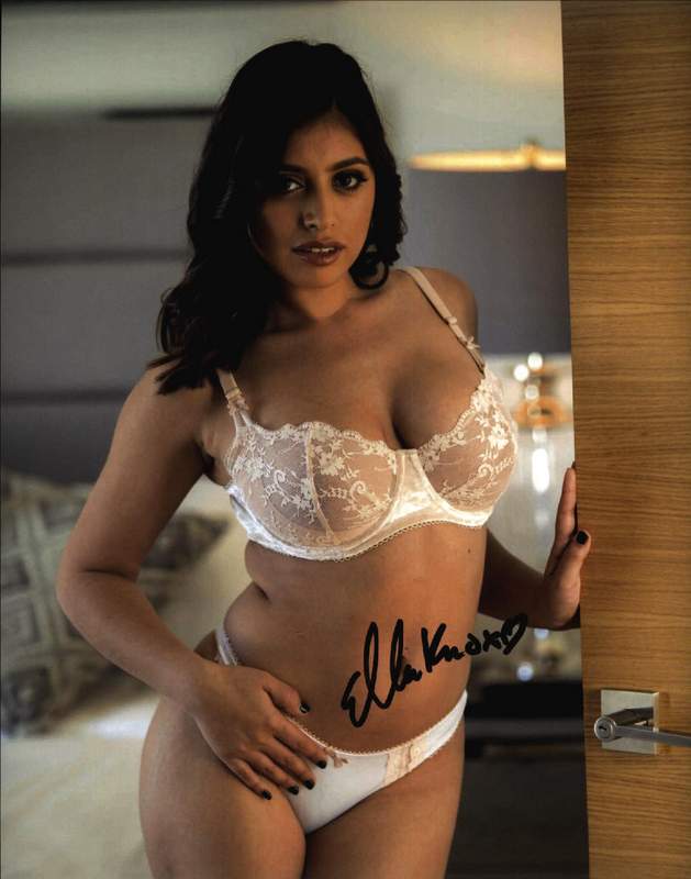 Elle Knox signed 8x10 poster