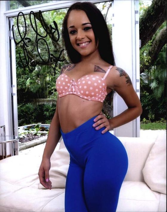 Holly Hendrix signed 8x10 poster