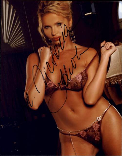 Victoria Zdrok signed 8x10 poster