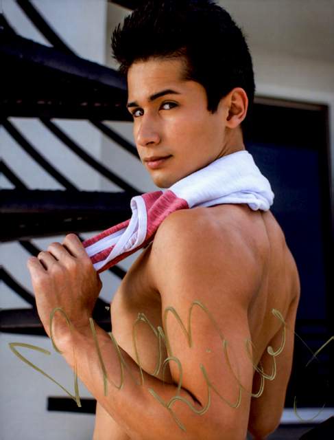 Gay entertainment Liam Riley signed 8x10 poster